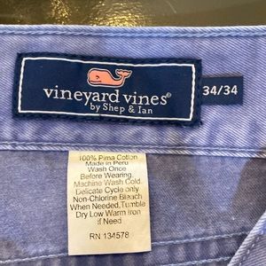 Men’s Vineyard Vines pants.